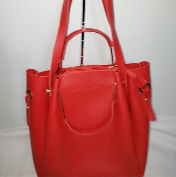 VEGAN NWT RARE DUAL STRAP STYLE SHOULDER BAG - Picture 7 of 16
